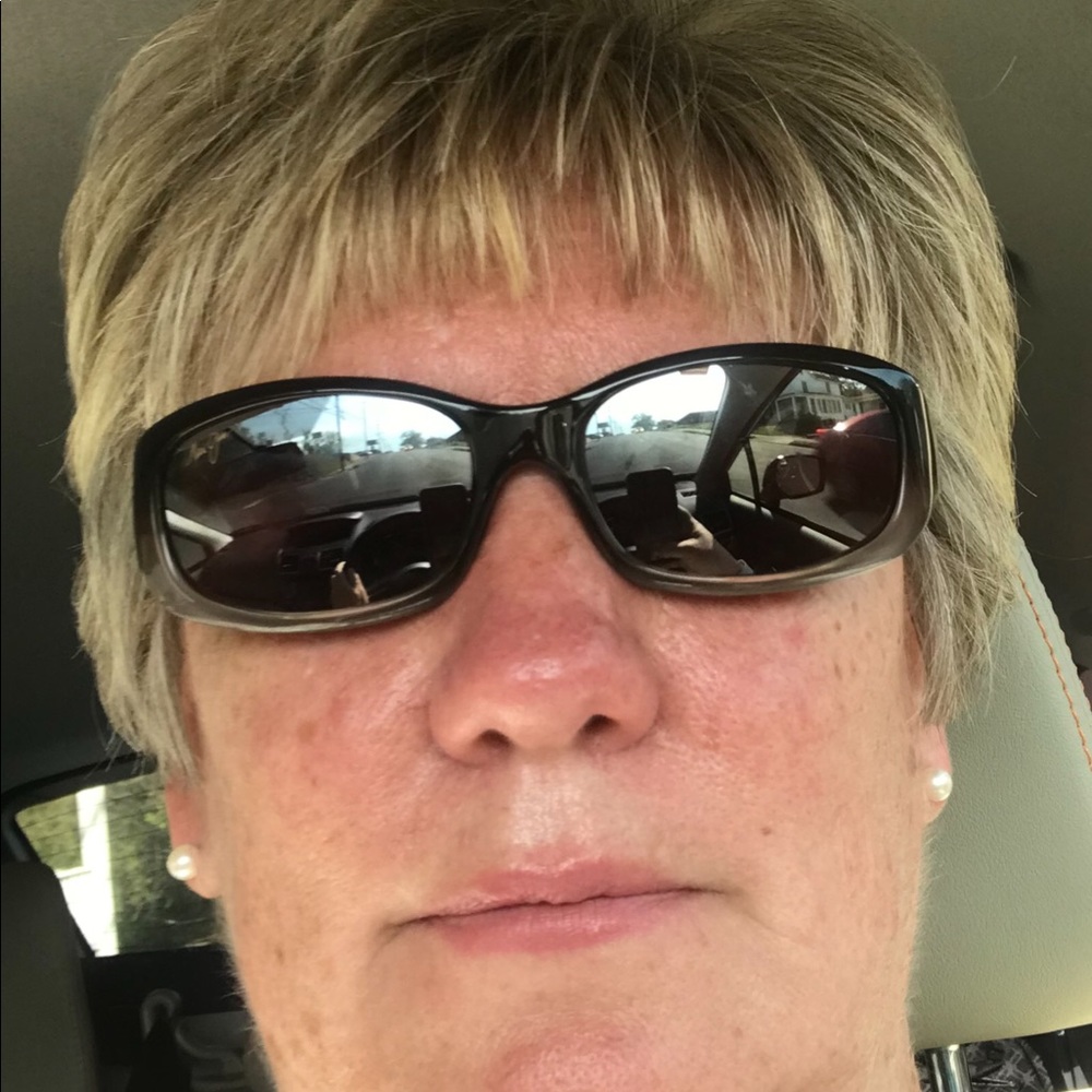 Meet your Posher, Teresa